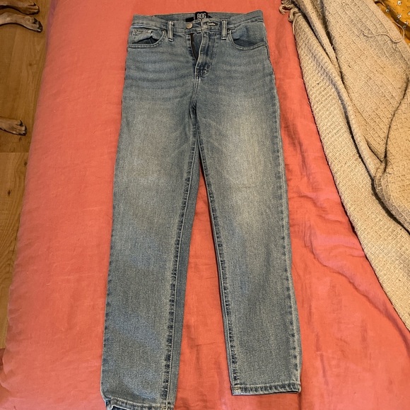 Urban Outfitters BDG Girlfriend high rise cropped jeans, size 26. - Picture 2 of 2